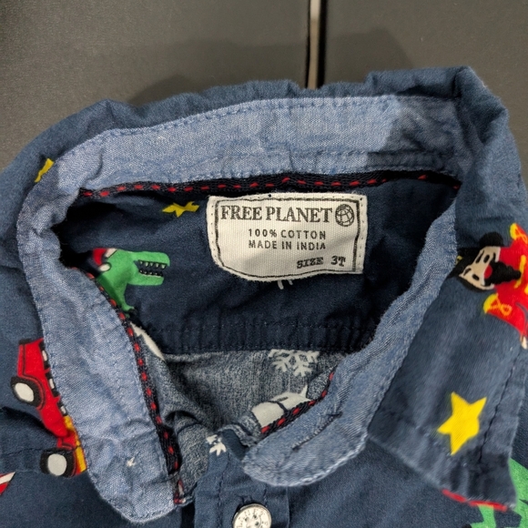 Lot of 2 (TWO) Toddler Boy Christmas Holiday Long Sleeve Shirts in Size 3T - Picture 6 of 7